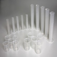 Комплект стаканов пластиковых(15 видов)